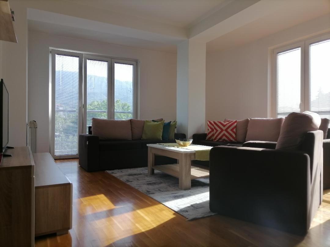 Big Apartment With Private Parking - Extra View Üsküp Dış mekan fotoğraf